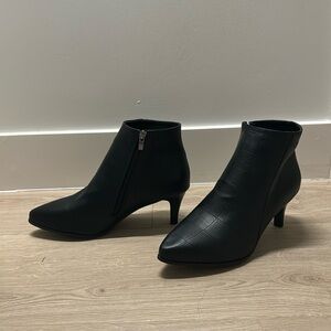 BLACK BOOTIES (Ankle boots)
